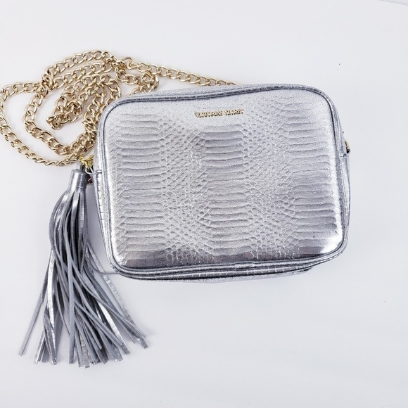 Victoria's Secret - Limited Edition Silver Purse Crossbody Tassel and Chain - Picture 1 of 7